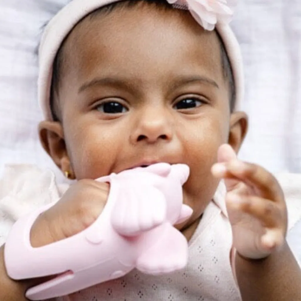 Bitzy Grip™ Hand Teether