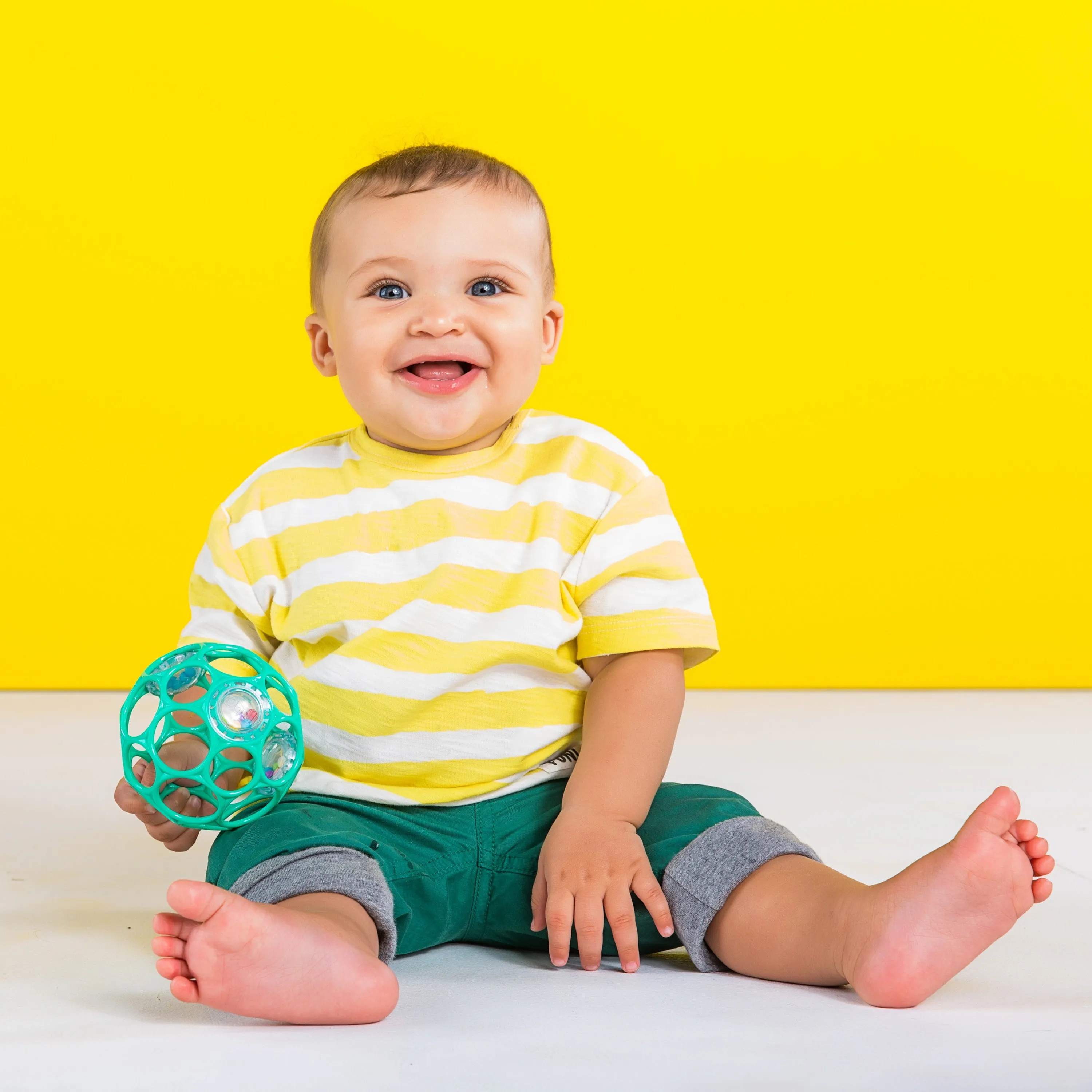 Bright Starts Soothers & Shakers 7 Piece Gift Set, On the Go Baby Toys