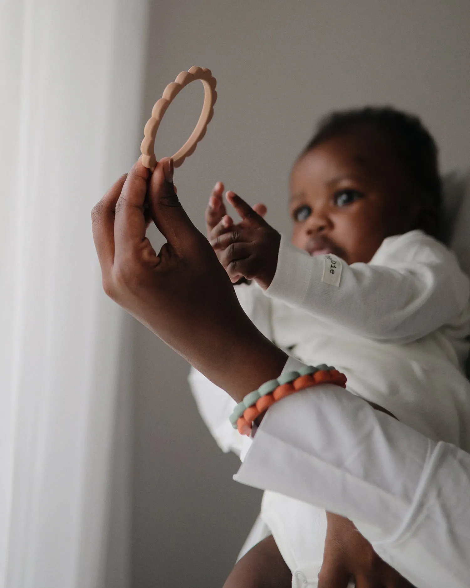 Flower Teething Bracelet 3-Pack - Cambridge Blue/Clementine/Natural
