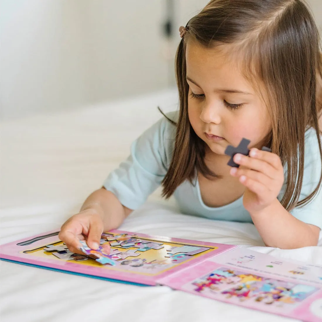 Melissa & Doug Take Along Magnetic Jigsaw Puzzles - Princess