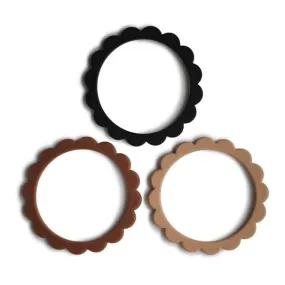 Mushie Teething Bracelet Flower - Black Natural Caramel
