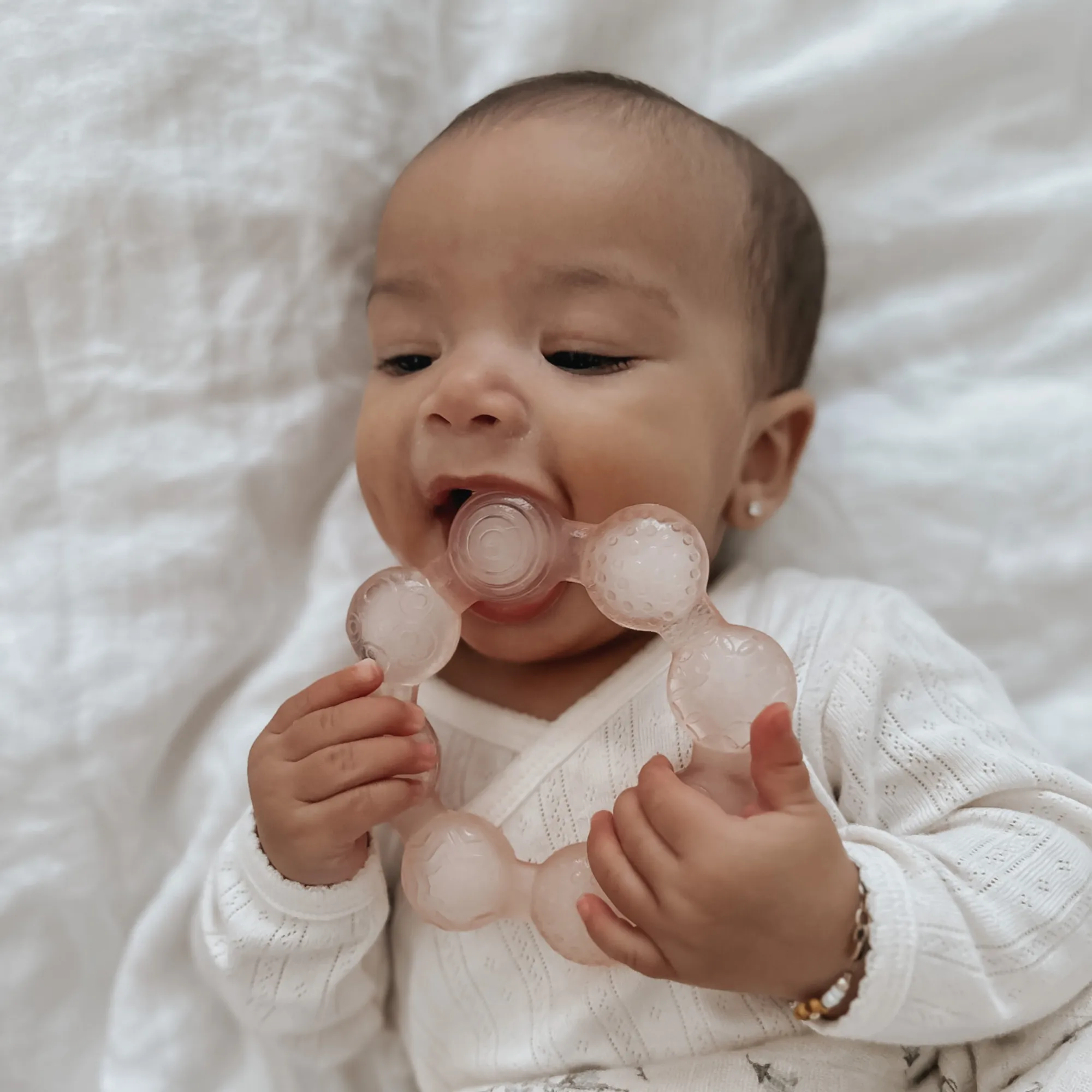 noüka Cooling Ring Teether - Bloom